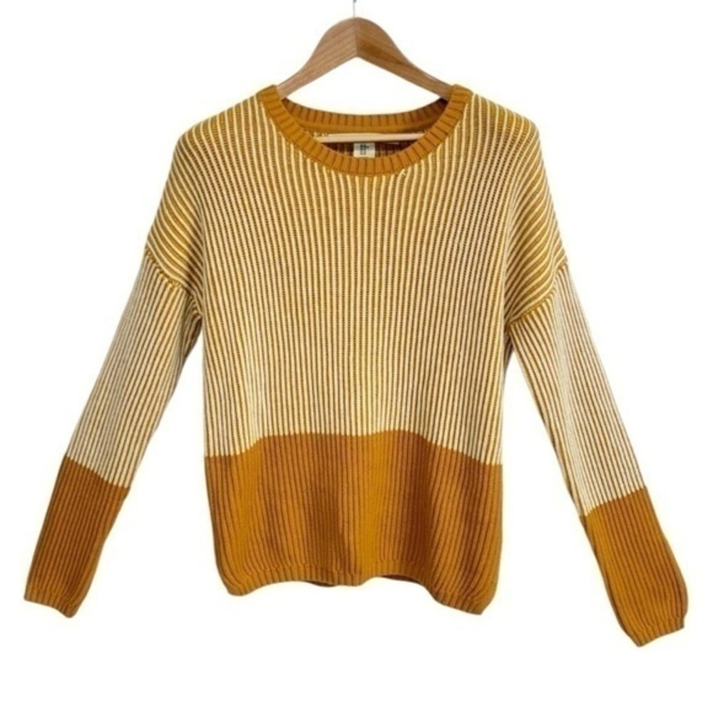 MAX STUDIO Women’s Size Medium Mustard Yellow Ribbed Long Sleeve Sweater